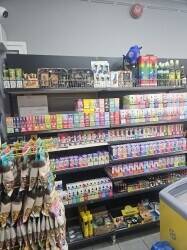 Well presented off-license shop in busy location with high footfall and lots of residential