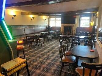 NOTTINGHAMSHIRE - FOUR BEDROOM, 100% WET-LED FREEHOUSE WITH CAR PARK