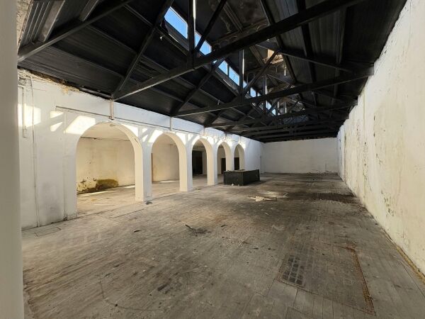 Substantial Retail Space For Lease Substantial Retail Space For Lease