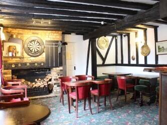 CAMBRIDGESHIRE - 16TH CENTURY COACHING INN WITH ADJOINING COTTAGE CAMBRIDGESHIRE - 16TH CENTURY COACHING INN WITH ADJOINING COTTAGE