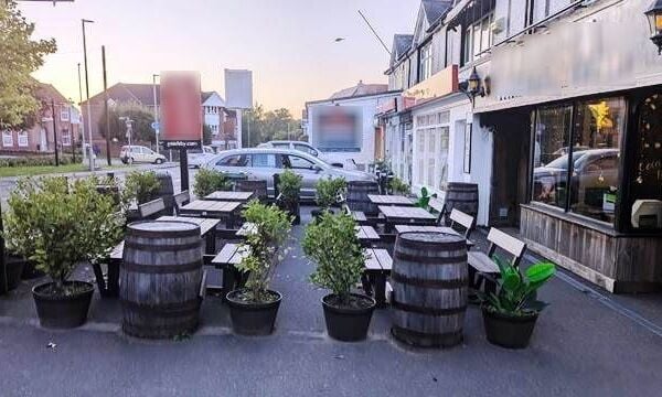 Italian Wood Fired Pizza Restaurant With Bar for Sale