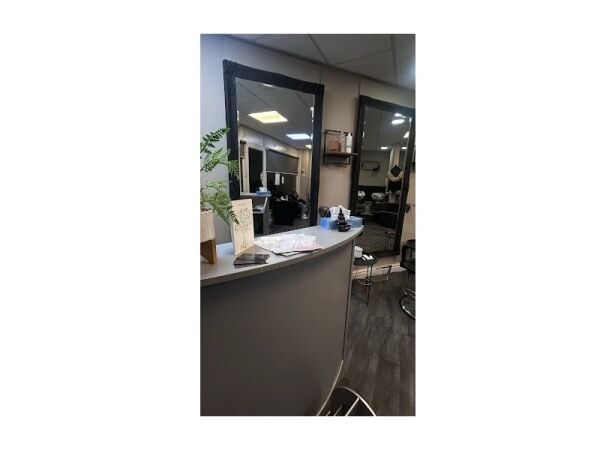 Where Beauty Shines – Stylish Birmingham Beauty Salon Where Beauty Shines – Stylish Birmingham Beauty Salon