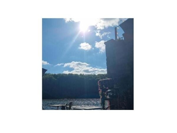 Licensed waterside eatery & destination coffee house with weddings & events license