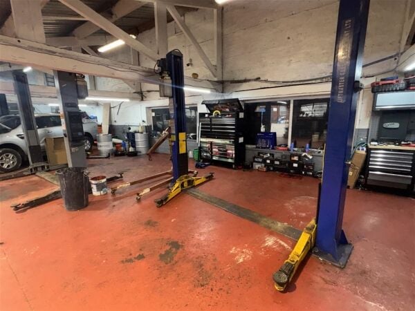 Vehicle Repairs & MOT For Sale in Leeds Vehicle Repairs & MOT For Sale in Leeds