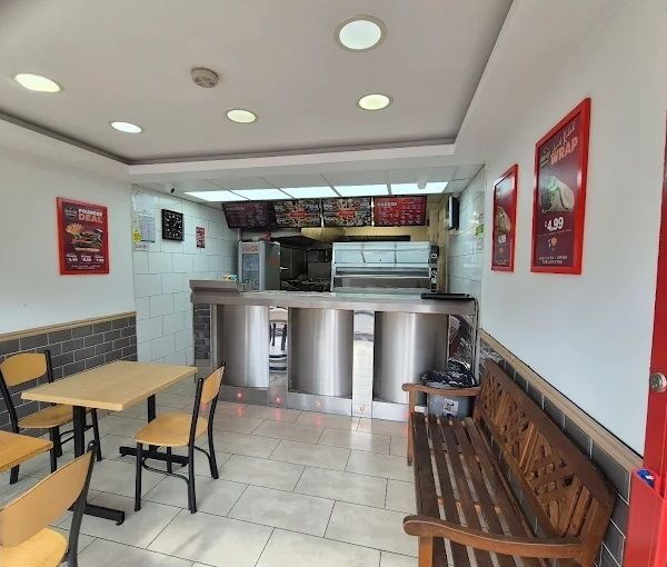 Fast Food specialising In Gourmet Burgers, Chicken And Chips for Sale