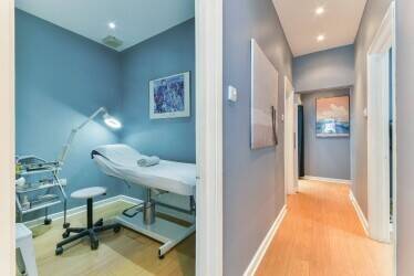 Premium 5 Star Beauty Salon & Skin Clinic, Est in 1992, for Sale in Richmond / East Sheen, London Premium 5 Star Beauty Salon & Skin Clinic, Est in 1992, for Sale in Richmond / East Sheen, London