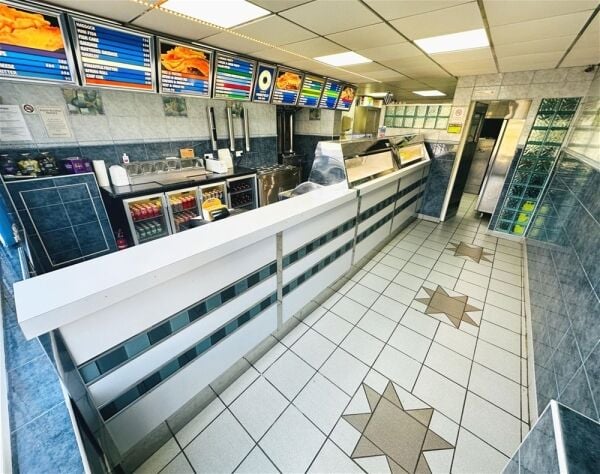 Long-established fish & chip shop, busy Markfield village