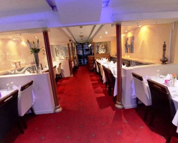 Full Fitted Licensed Indian Restaurant closed for Sale