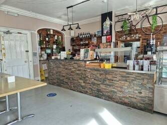 YHA HOLLY HOW (CONISTON) - TEN BEDROOM COUNTRY HOUSE HOSTEL & DETACHED HOUSE LOCATED IN STUNNING LAK