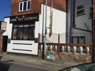 EAST YORKSHIRE - TRADITIONAL 4 BEDROOM PUBLIC HOUSE EAST YORKSHIRE - TRADITIONAL 4 BEDROOM PUBLIC HOUSE