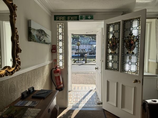 Freehold 5 Bedroom Guest House Located In Looe Freehold 5 Bedroom Guest House Located In Looe