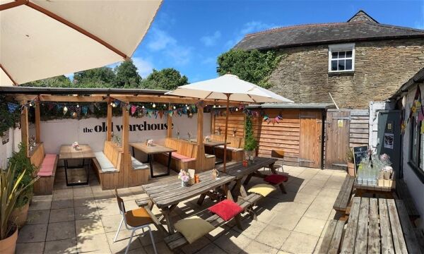 Fully fitted high-quality bar and restaurant premises in the heart of Kingsbridge For Sale in Kingsbridge Fully fitted high-quality bar and restaurant premises in the heart of Kingsbridge For Sale in Kingsbridge