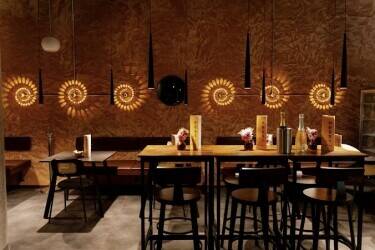Prime, Fully-Fitted Cafe/Restaurant in Leeds City Centre For Sale