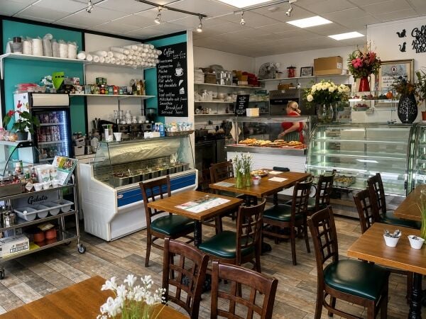 THRIVING INDEPENDENT CAFE & COFFEE HOUSE OPPORTUNITY