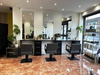 FULLY STAFF MANAGED HAIR & BEAUTY SALON - FOR SALE - ESSEX