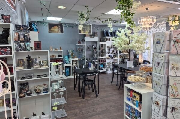 Established Florist, Gift Shop & Tea Room - Rhyl