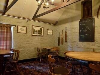 SOMERSET - FREE-OF-TIE VILLAGE PUB ON FRINGE OF COUNTY TOWN SOMERSET - FREE-OF-TIE VILLAGE PUB ON FRINGE OF COUNTY TOWN