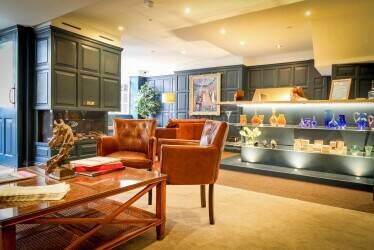 CHESTER CITY CENTRE - 16 LUXURY APARTHOTEL APARTMENTS BAR/RESTAURANT & P/P FOR AN ADDITIONAL 7 UNITS CHESTER CITY CENTRE - 16 LUXURY APARTHOTEL APARTMENTS BAR/RESTAURANT & P/P FOR AN ADDITIONAL 7 UNITS