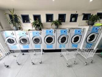 COIN OPERATED LAUNDERETTE PRICE: £165,000 plus SAV – LEASEHOLD - CLACTON-ON-SEA, ESSEX REF L0140E: