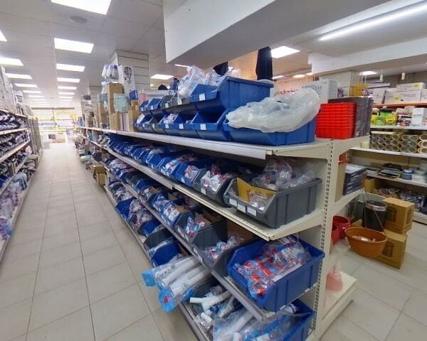 Imposing Plumbing & Diy Shop for Sale Imposing Plumbing & Diy Shop for Sale