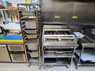 Fully Equiped Dark Kitchen for sale in New Malden Fully Equiped Dark Kitchen for sale in New Malden