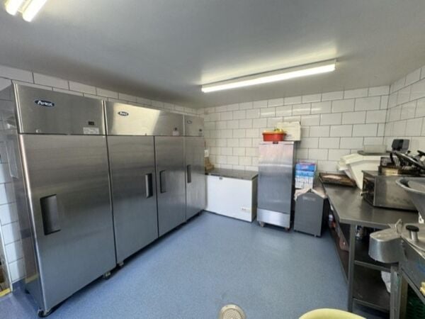 Freehold Fish & Chip Takeaway & Launderette Located In Wolverhampton Freehold Fish & Chip Takeaway & Launderette Located In Wolverhampton