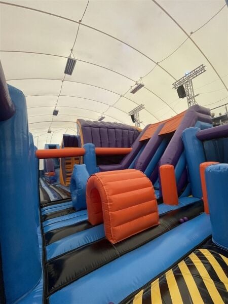 INFLATABLE THEME PARK FRANCHISEE INFLATABLE THEME PARK FRANCHISEE