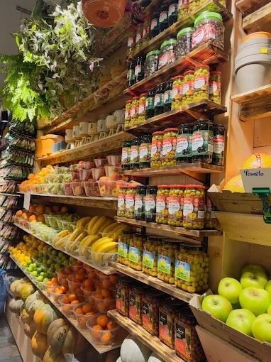 Quality Specialist International Grocers for Sale Quality Specialist International Grocers for Sale