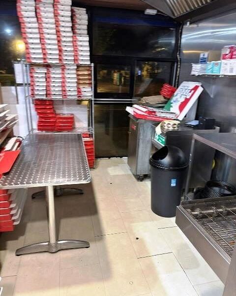 Pizza Takeaway Plus Bubble Tea's & Desserts for Sale Pizza Takeaway Plus Bubble Tea's & Desserts for Sale