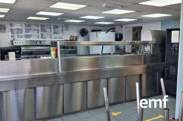 Popular Seaside Freehold Fish & Chip Shop Popular Seaside Freehold Fish & Chip Shop