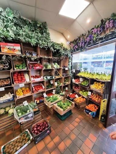 Florist With Fruit And Vegetables for Sale Florist With Fruit And Vegetables for Sale