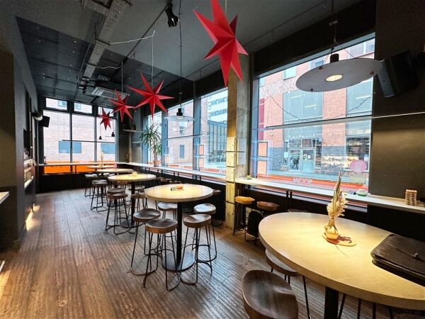 Bar/Kitchen in Manchester