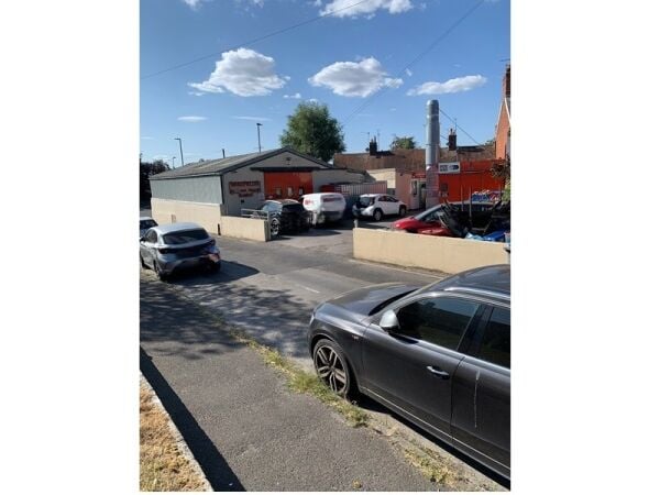 Established Freehold Accident Repair Centre – Wiltshire