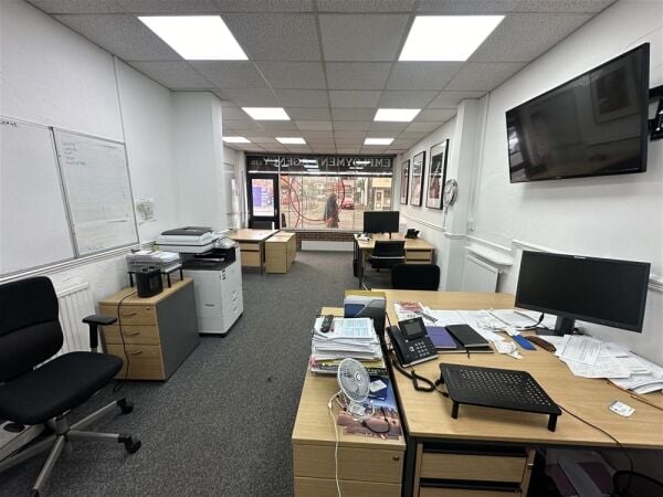 Empty Unit in Sale