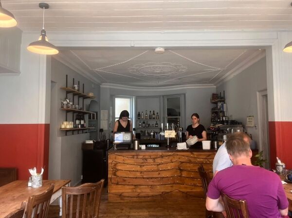 LICENSED COFFEE SHOP/CAFÉ BAR LICENSED COFFEE SHOP/CAFÉ BAR