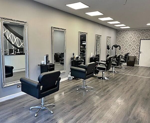 Well Presented Unisex Hair Salon Plus Nail Bar for Sale Well Presented Unisex Hair Salon Plus Nail Bar for Sale