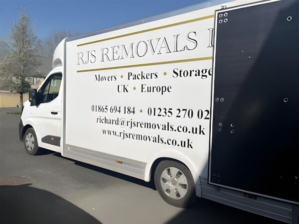 REMOVAL AND STORAGE SERVICE PROVIDER