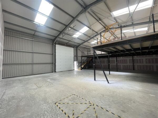 Sizable Light Industrial Unit On Coxleigh Barton Estate For Sale in Barnstaple