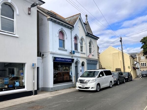MIXED INVESTMENT PROPERTY OPPORTUNITY MIXED INVESTMENT PROPERTY OPPORTUNITY