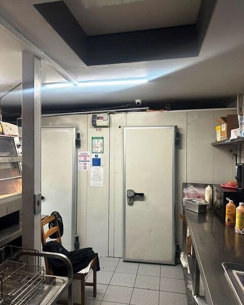 Fast Food Takeaway specialises In Chicken for Sale Fast Food Takeaway specialises In Chicken for Sale