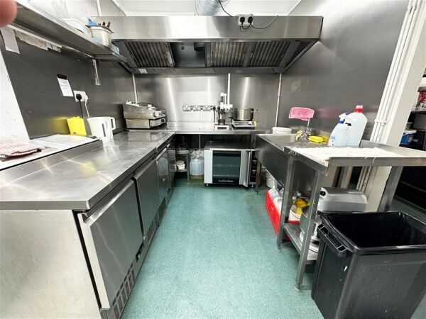 Hot Food Takeaway in Droylsden Hot Food Takeaway in Droylsden