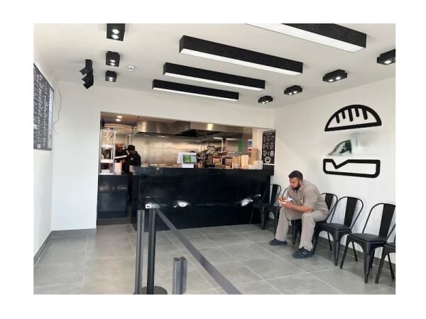 Bite Into Success – Trend-Led Gourmet Burger Bar Bite Into Success – Trend-Led Gourmet Burger Bar