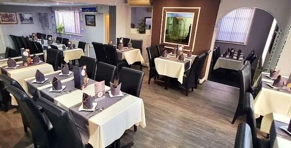 Nepalese And Indian Resturant And Bar for Sale Nepalese And Indian Resturant And Bar for Sale