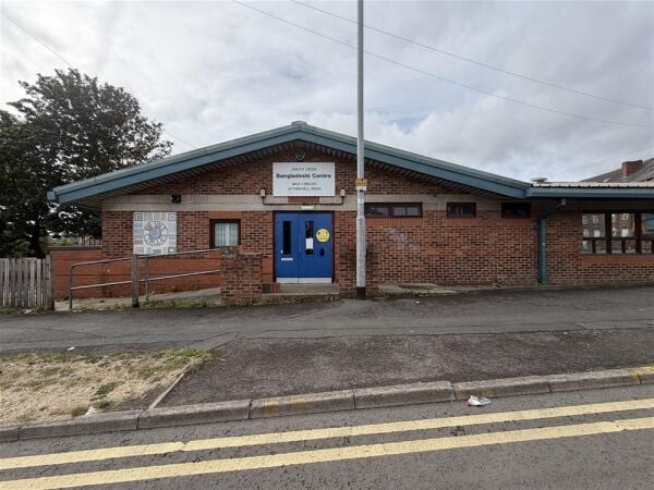 Vacant Unit For Sale in Leeds Vacant Unit For Sale in Leeds