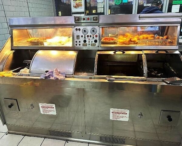 Fast Food Takeaway specialising In Chicken, Kebabs, Fish And Chips for Sale Fast Food Takeaway specialising In Chicken, Kebabs, Fish And Chips for Sale