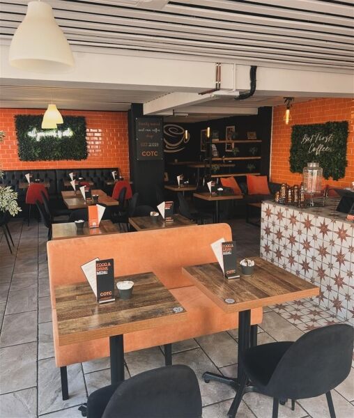 MULTI-AWARD-WINNING COFFEE SHOP
