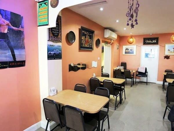Long Leasehold Indian Restaurant & Takeaway for Sale Long Leasehold Indian Restaurant & Takeaway for Sale