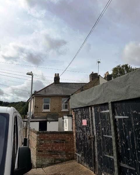 Freehold Investment Property With Retail Shop And 2 Flats for Sale Freehold Investment Property With Retail Shop And 2 Flats for Sale