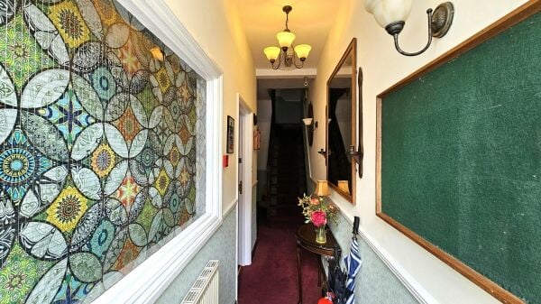 Well Presented Centrally Located B&B Suiting Various Uses S.T.P.P.