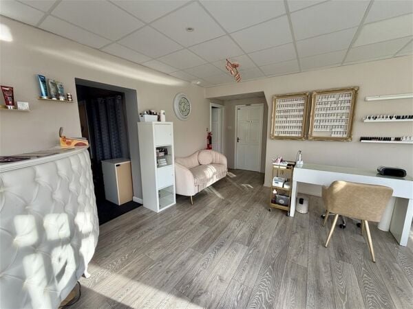 Beauty, Therapy & Tanning For Sale in Dewsbury